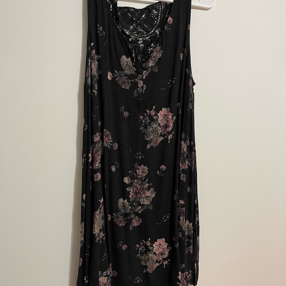 Women’s dress